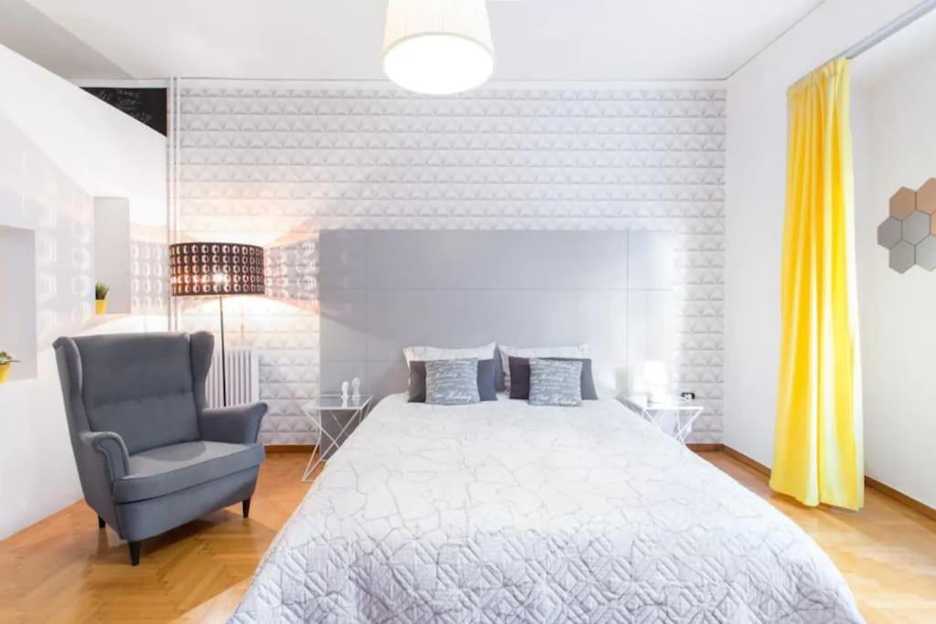 Plaka'S Flat-Near Syntagma Metro Station Lägenhet Aten Exteriör bild